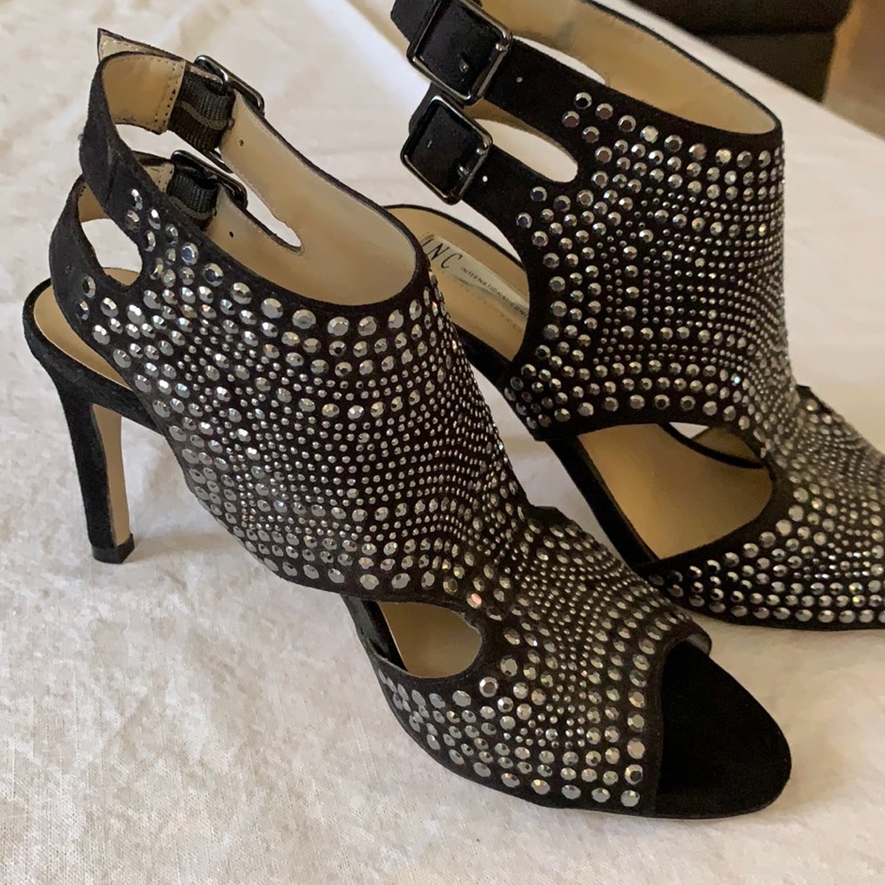 I. N. C. Black heels